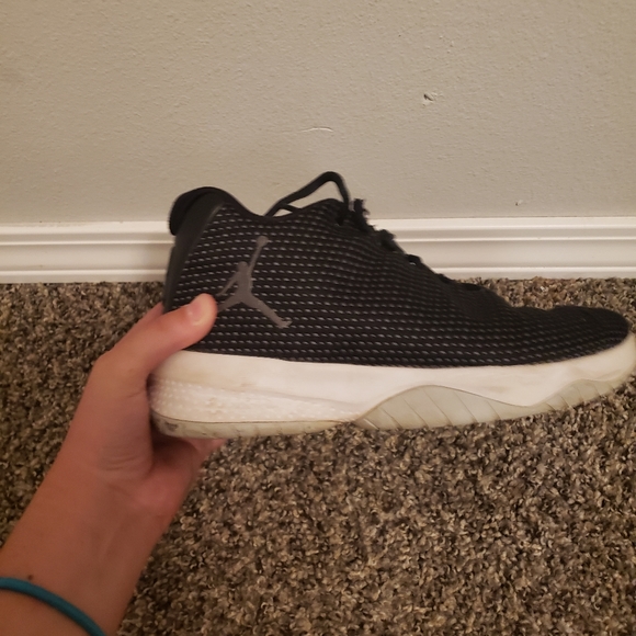 Black Jordan Basketball Shoes - Picture 9 of 9